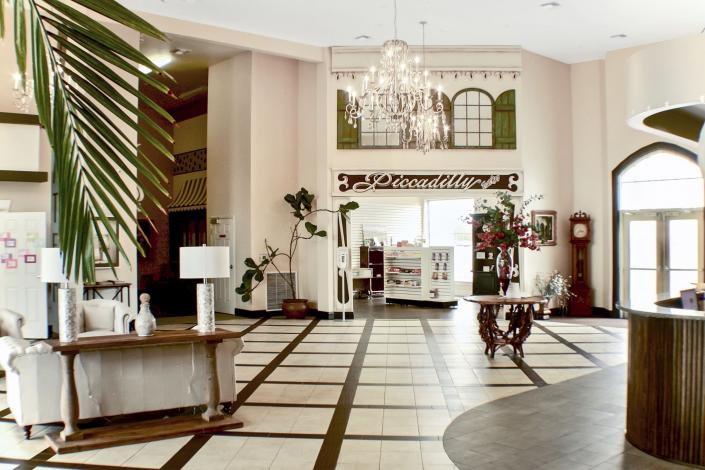 foyer at the highlands